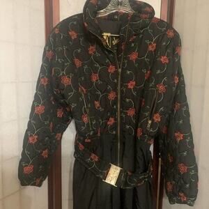 SKEA PARIS VAIL EMBROIDERY DETAILS SKI SNOW‎ SUIT ONEPIECE SIZE 8